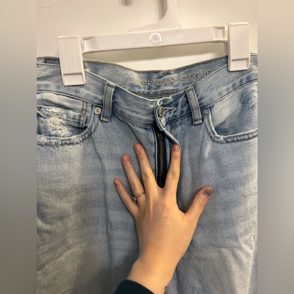 American Eagle High Waisted Straight Leg Jeans - Picture 5 of 10